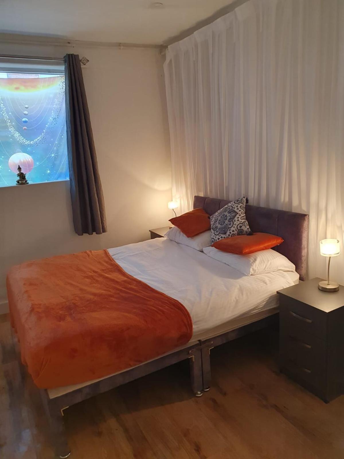 Planet 9 Appartement Warrington  Buitenkant foto